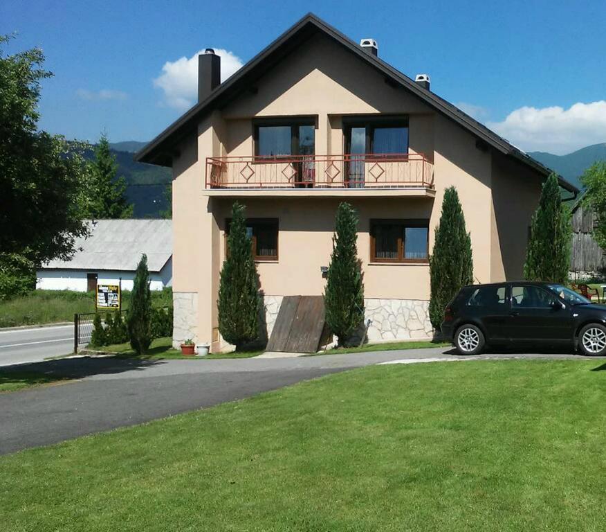 Hotel House Pribic à Vrelo Koreničko Extérieur photo