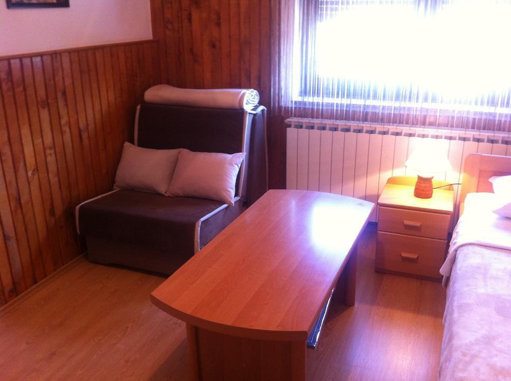 Hotel House Pribic à Vrelo Koreničko Chambre photo